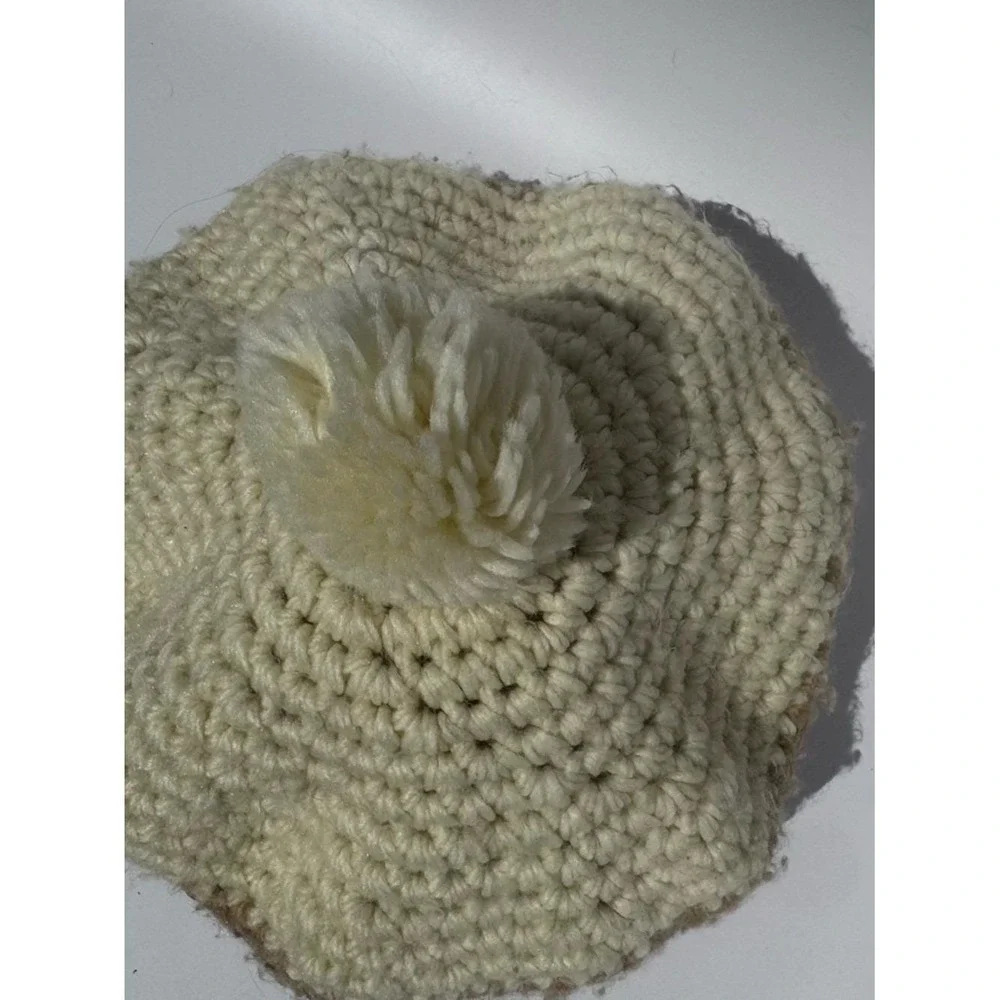 Beret Vintage 1970s Handmade Chunky Knit Pom Pom Cream Taupe Wool Soul